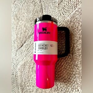 Stanley Flowstate Quencher H2.0 Tumbler 40oz.